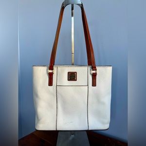 Dooney & Bourke Tote